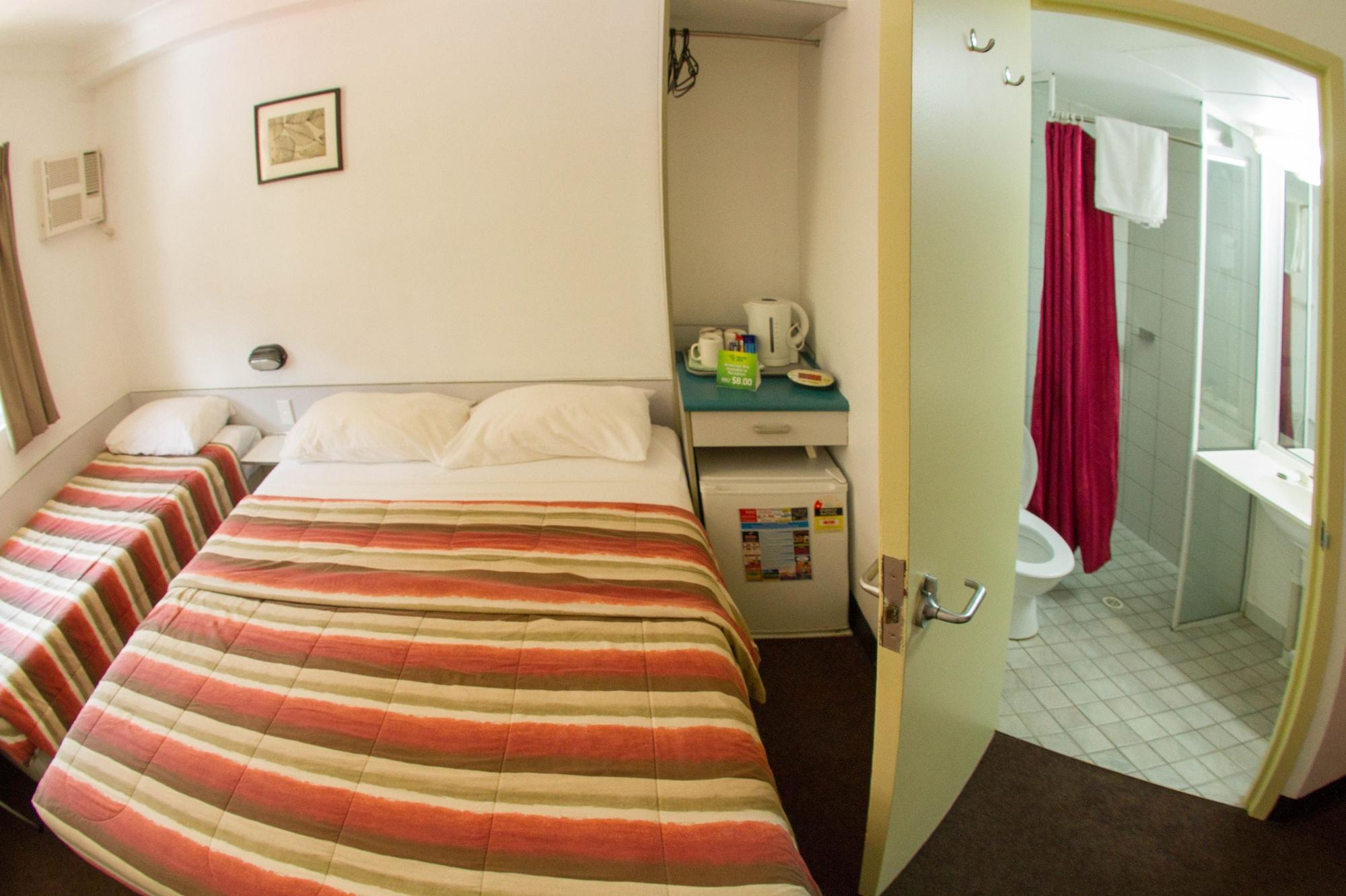 Value Inn Darwin Bagian luar foto