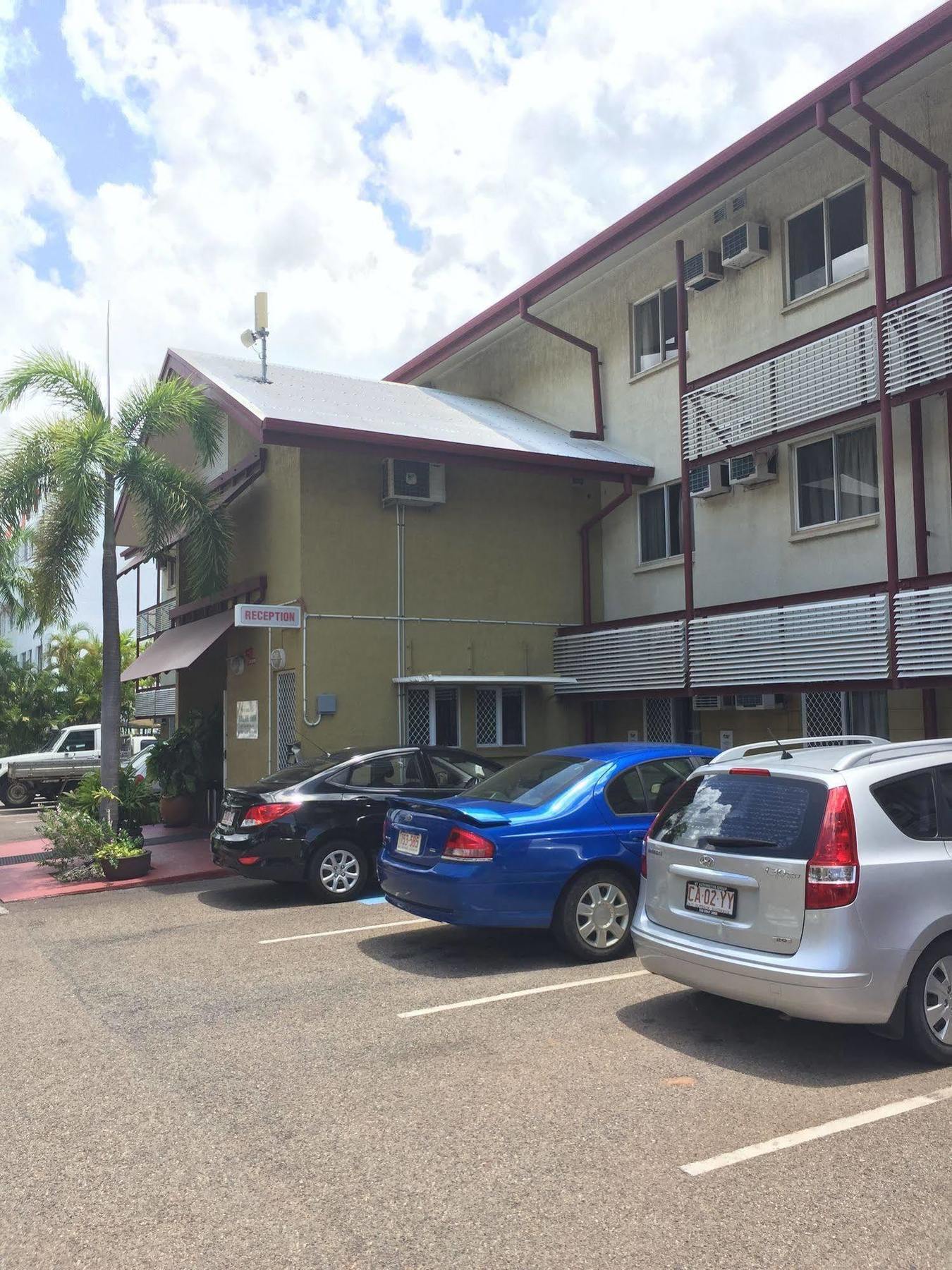 Value Inn Darwin Bagian luar foto